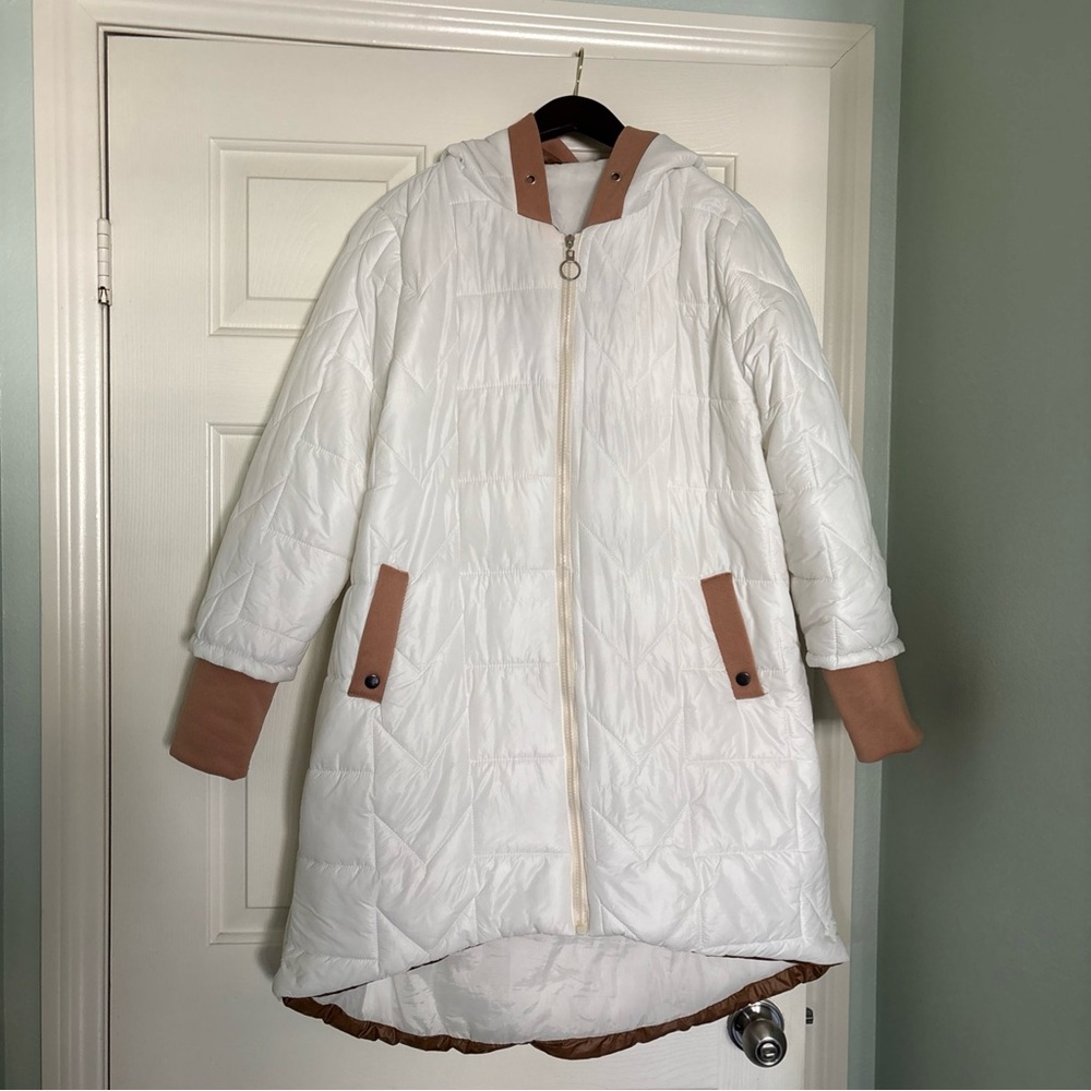 Women's White Puffer Hooded Coat with Tan Trim